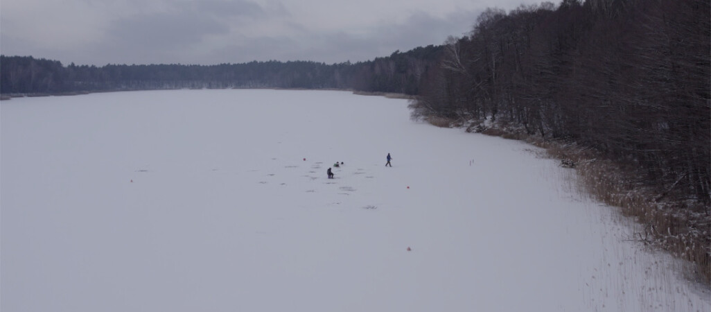 Chodzenie po lodzie może skończyć się tragedią