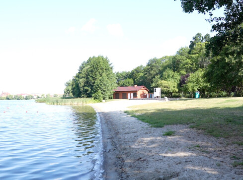 Plaża na Bydgoskiej bez pomostów - grafika