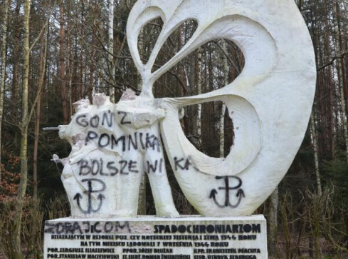 Spór o pomnik spadochroniarzy w Lubaszu - grafika