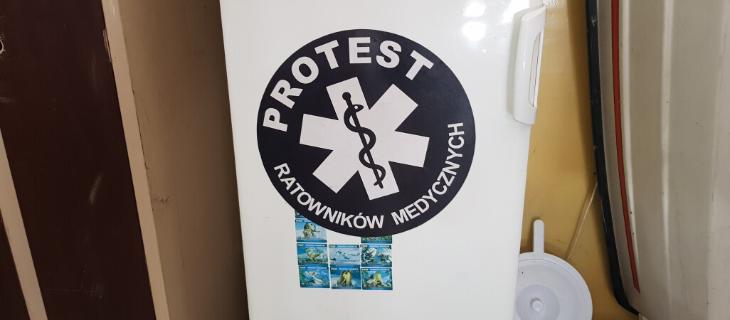 Nieczynna karetka w Ujściu. Ratownicy medyczni protestują