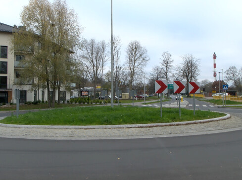 Spór o nazwę ronda w Wałczu - grafika