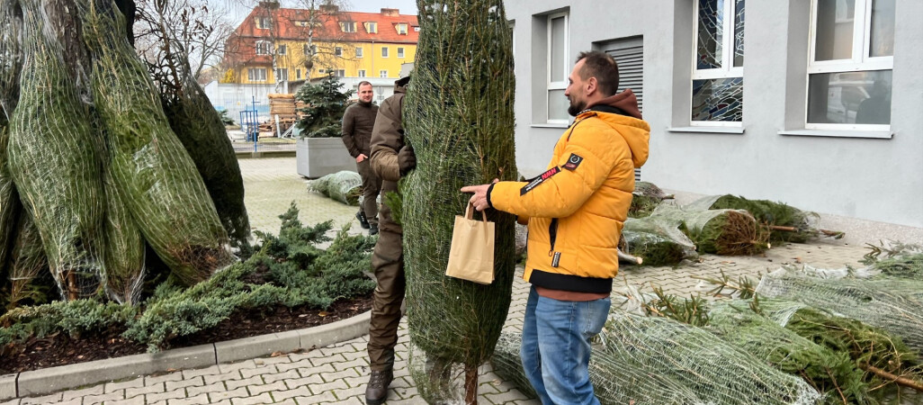Świąteczna wymiana leśników z krwiodawcami