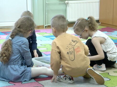 W przedszkolach więcej wolnych miejsc niż chętnych - grafika