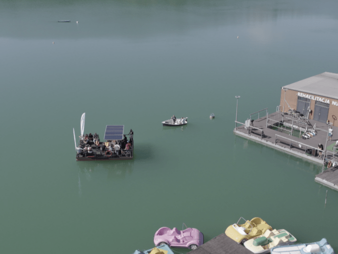 Tratwa na...Słońce - grafika