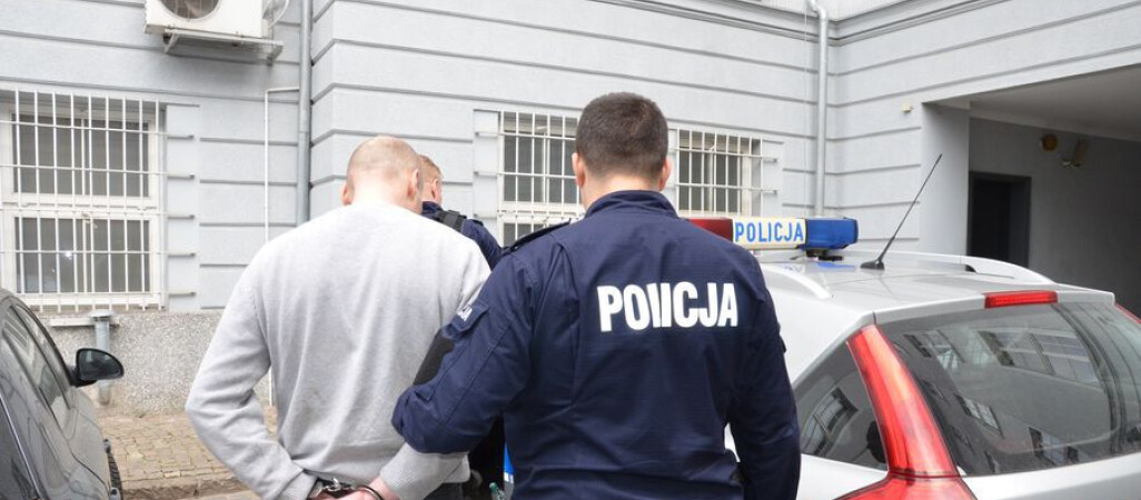 Pięciu poszukiwanych w rękach policji