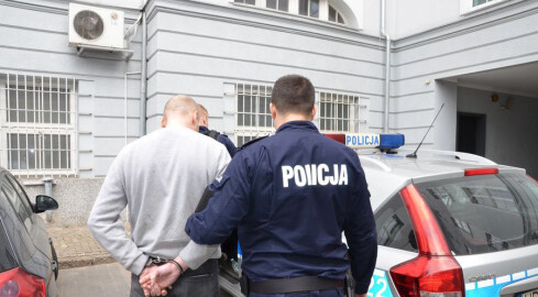 Pięciu poszukiwanych w rękach policji  - grafika