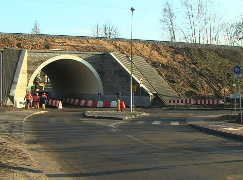 Wiaduktowe opóźnienia - grafika