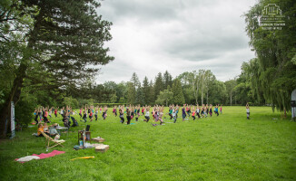 Yoga w parku i Parkowe Spotkania 