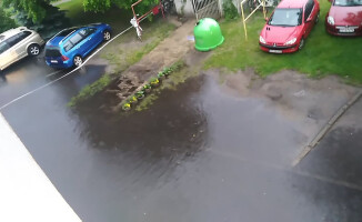 Piła zalana po burzy [ZDJĘCIA]. Są też nowe ostrzeżenia meteorologiczne