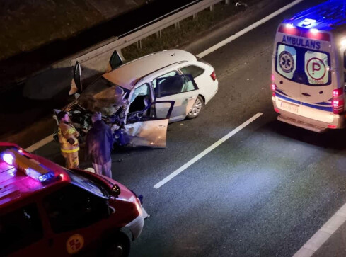 Wypadek na obwodnicy Wyrzyska. Ranne dwie osoby - grafika