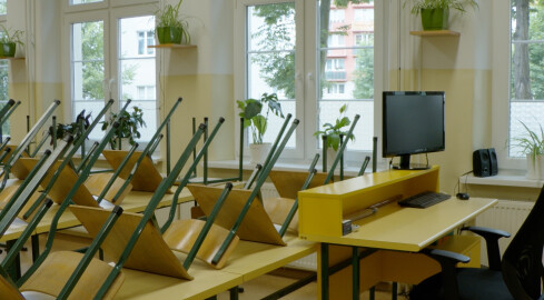 Czeka nas katastrofa demograficzna? Zmiany widać już w szkołach - grafika