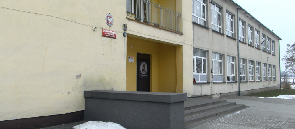 Spór o szkołę. Rodzice kontra burmistrz