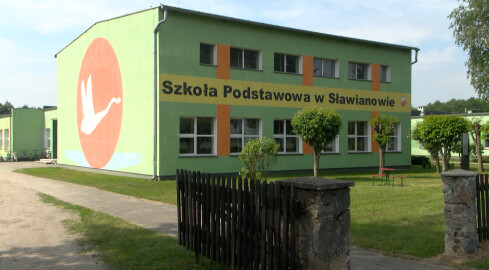 Na nic protesty. Szkoła do zamknięcia - grafika