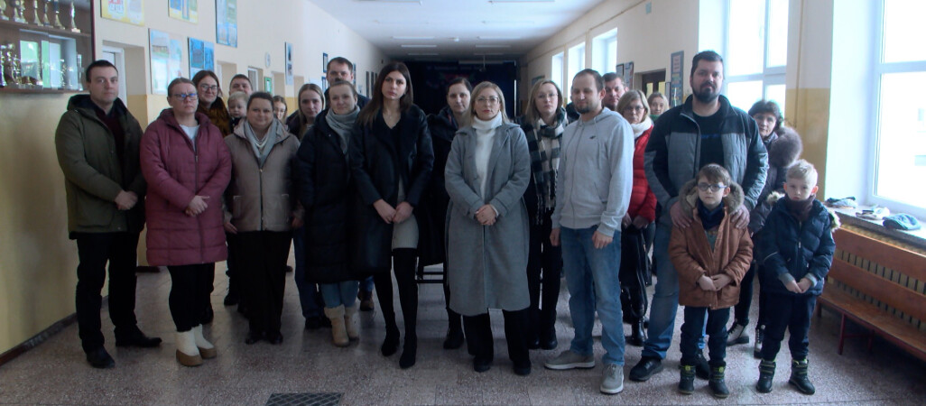 Rodzice protestują przeciwko zamknięciu szkoły