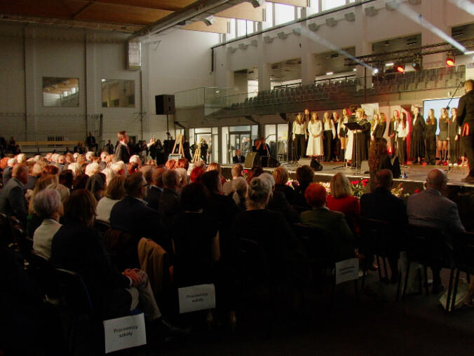 80 lat popularnego ogólniaka w Pile - grafika