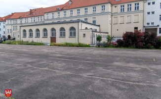 Nowe boisko wielofunkcyjne przy szkole