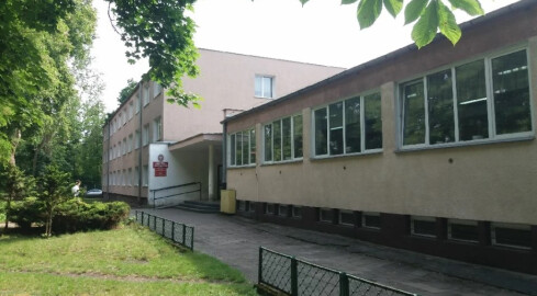 Internat w Pile czasowo zamknięty - grafika