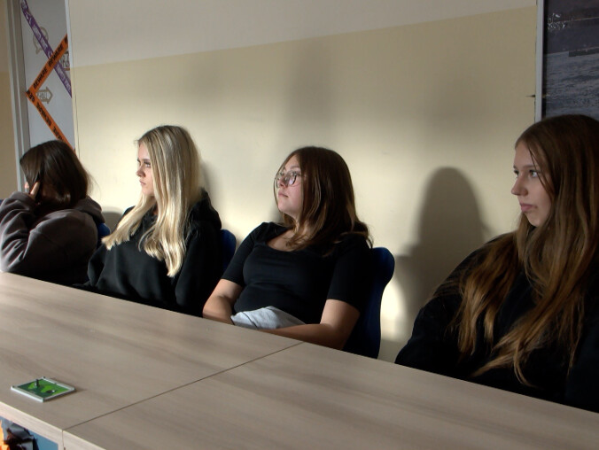 Jak reagować na hejt i stalking - grafika