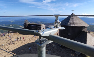 Pilska firma instalowała system asekuracyjny na Spodku na Śnieżce