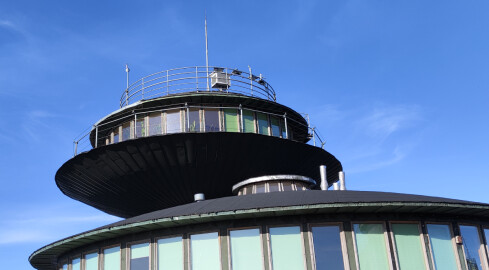 Pilska firma instalowała system asekuracyjny na Spodku na Śnieżce - grafika