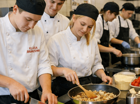 Potrzeba fachowców. Młodzież jest chętna - grafika