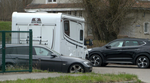 Już można rozstawiać kamper. Gdzie najlepiej? - grafika