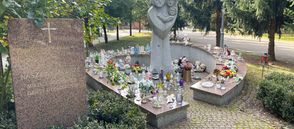 Pogrzeby dzieci utraconych w Pile i Wałczu