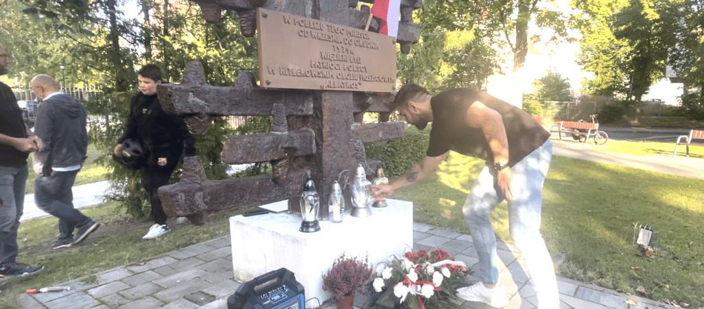 Budowali samoloty i więzili ludzi