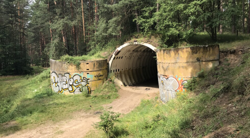 Turystyka militarna zyskuje na znaczeniu - grafika