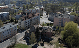 Rozbiórka dachu starego Sanepidu