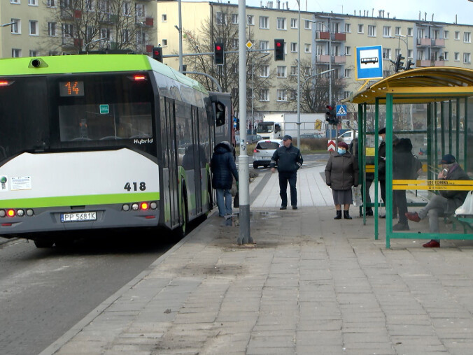 Wakacyjny rozkład jazdy autobusów - grafika