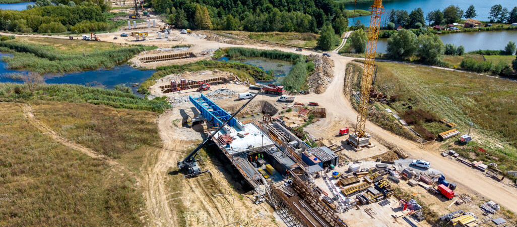 Budowa dróg ekspresowych. Niebo a ziemia