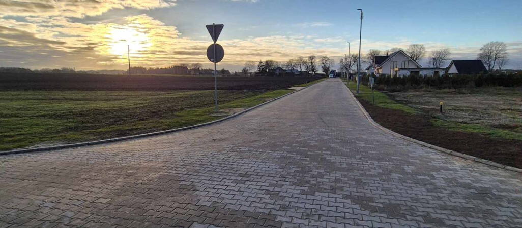 Nowe drogi, kanalizacja i oświetlenie