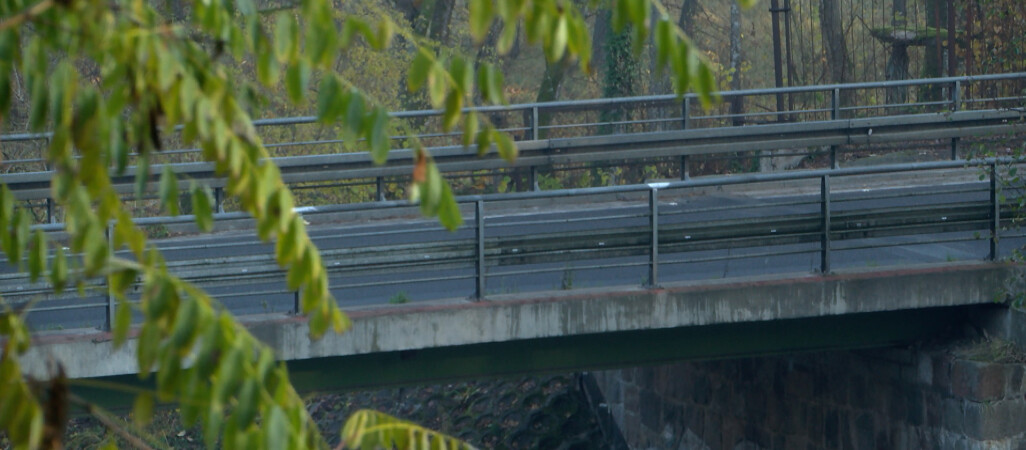 Nowy most na mocno uczęszczanej drodze