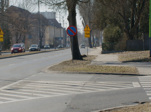 Miał być przystanek, wciąż go nie ma - grafika