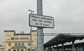 Koniec z bezpłatnym parkowaniem przy dworcu