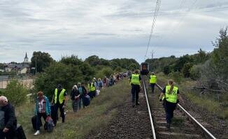 Zderzenie ciężarówki z pociągiem