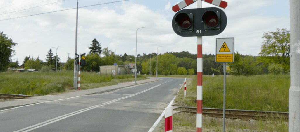 Niebezpieczny przejazd kolejowy. Mieszkańcy żądają rogatek