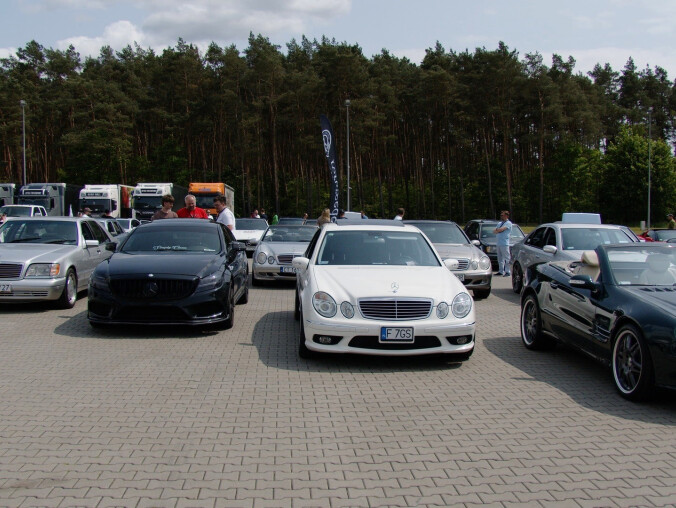 Piknik motoryzacyjny w Pile - grafika