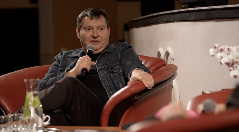 Skandalista i genialny pisarz opowiadał o swoim życiu i twórczości - grafika