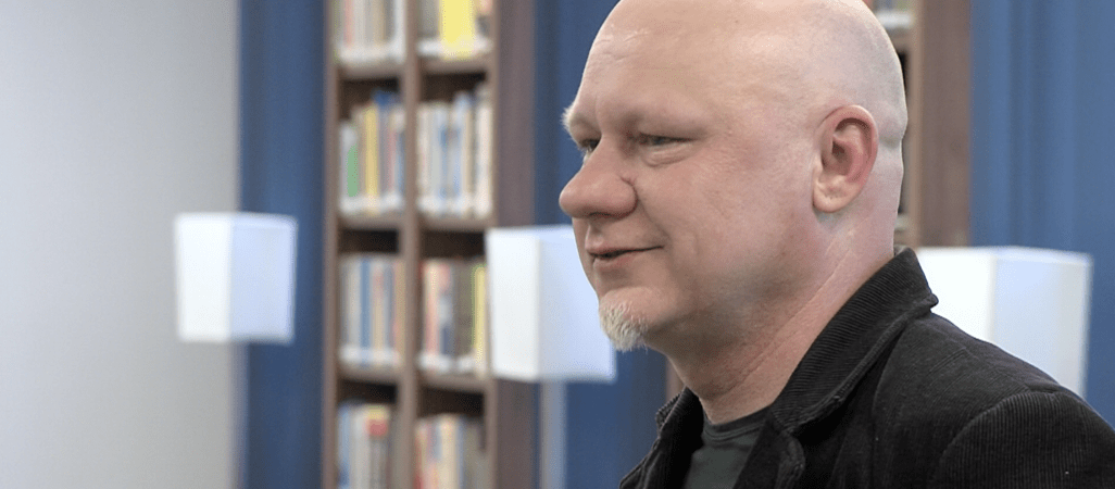 Były policjant pisze kryminały