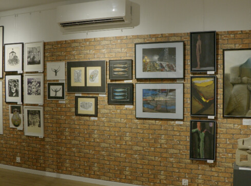 Salon pełen sztuki - grafika