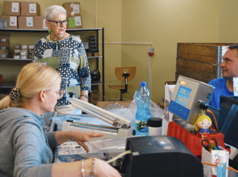 Przywracają godność, dają pracę i poczucie sensu - grafika