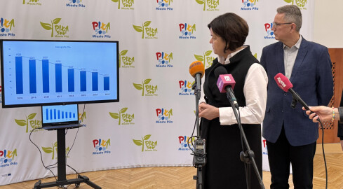 Liczba urodzeń maleje zatrważająco szybko - grafika