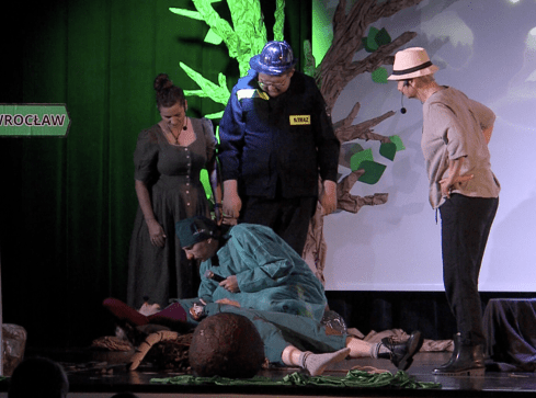 Kot w jednym bucie - nietypowe przedstawienie - grafika