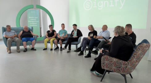 Pracownicy Signify spotkali się z osobami z niepełnosprawnościami - grafika