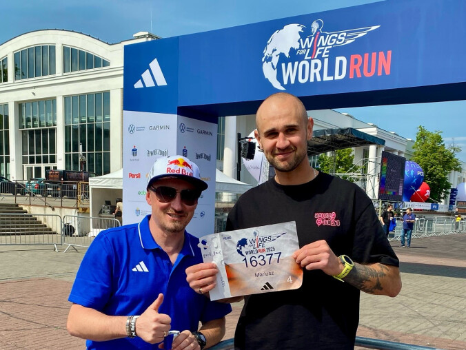 Biegnie nad morze. Charytatywnie - grafika