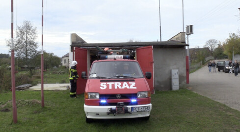 Auto strażaków w opłakanym stanie. Zbierają na nowe - grafika