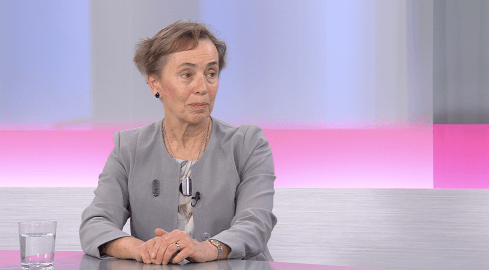 Jak rozpoznać pierwsze objawy choroby Alzeimera? Rozmowa z neurolożk - grafika