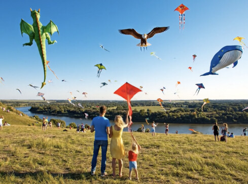 Międzynarodowy Festiwal Latawców. Będzie kolorowo - grafika